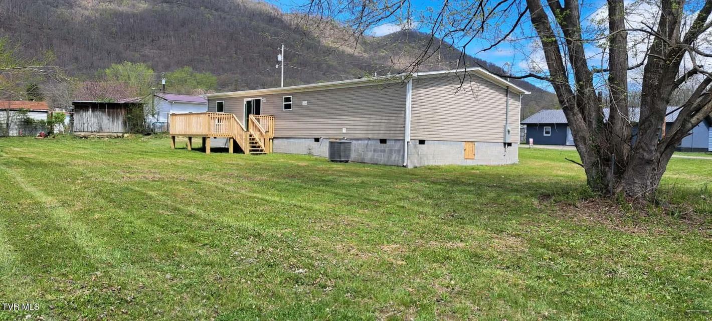 Photo #4: 111 28th Street