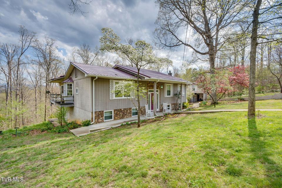 Photo #2: 101 Hickory Circle