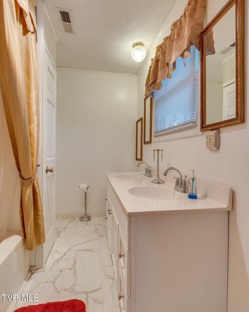 Photo #18: 101 Hickory Circle