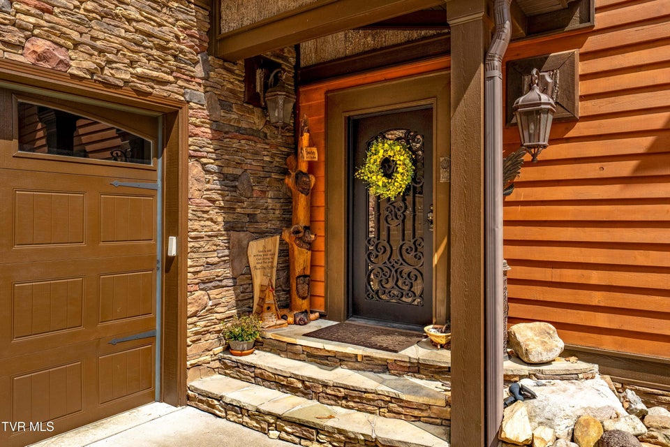 Photo #5: 710 Gordon Ridge Road