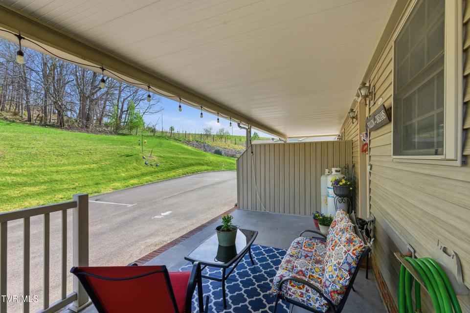 Photo #5: 408 Lynn Road