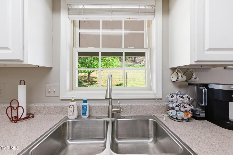 Photo #11: 408 Lynn Road