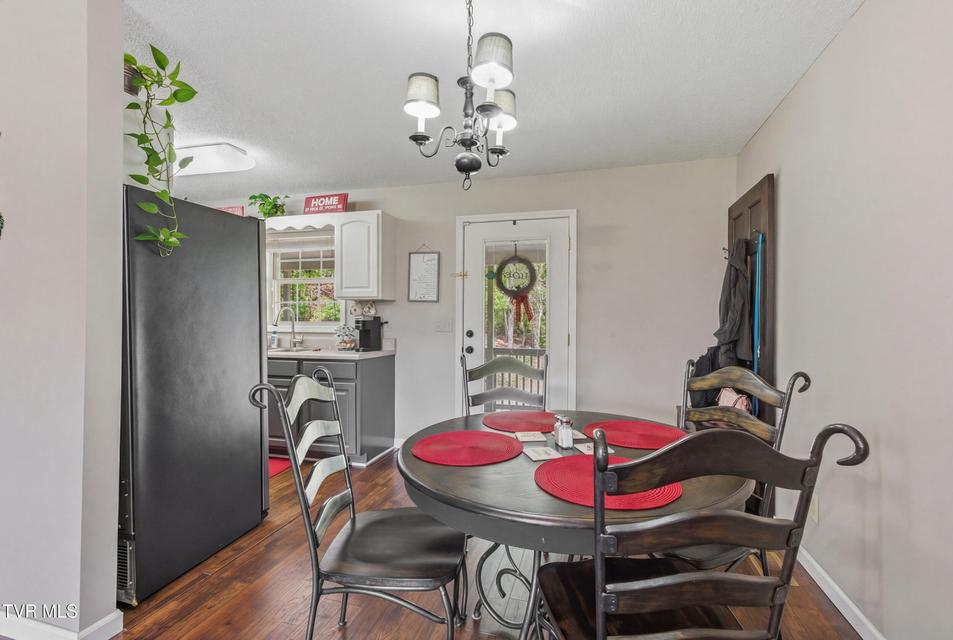 Photo #12: 408 Lynn Road