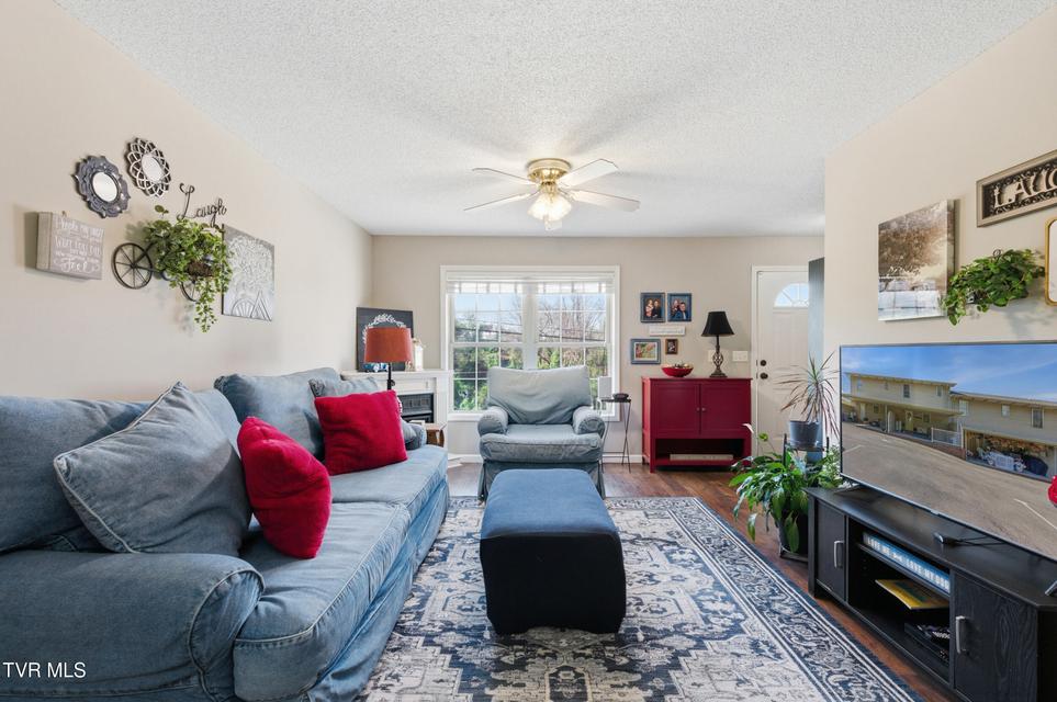 Photo #13: 408 Lynn Road