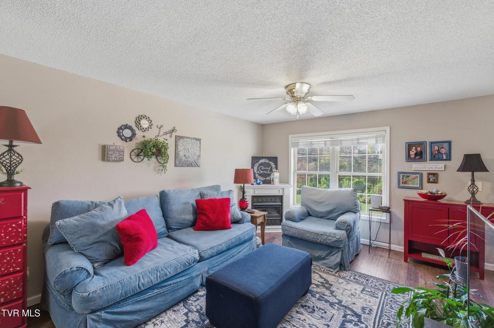 Photo #14: 408 Lynn Road