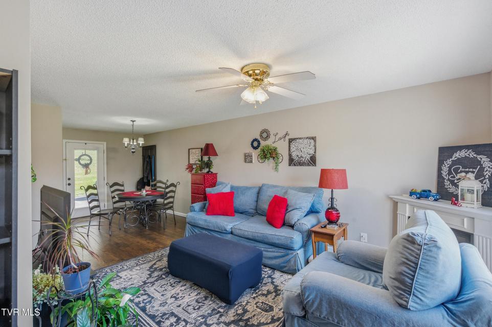 Photo #15: 408 Lynn Road