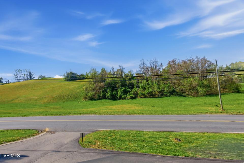 Photo #19: 408 Lynn Road