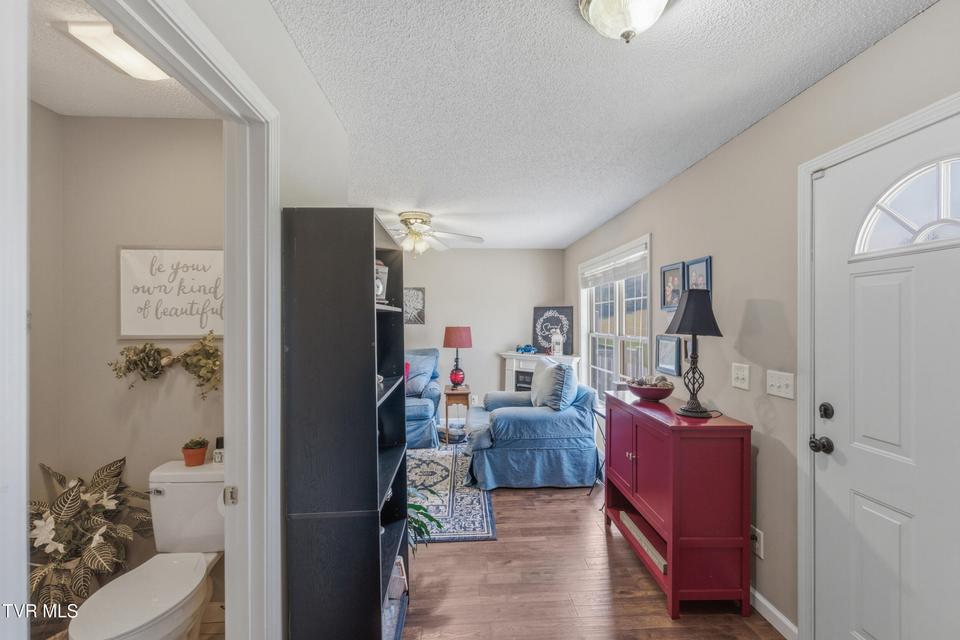 Photo #20: 408 Lynn Road