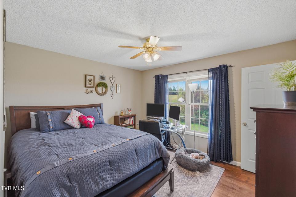 Photo #21: 408 Lynn Road