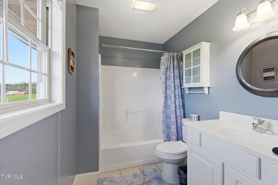 Photo #23: 408 Lynn Road