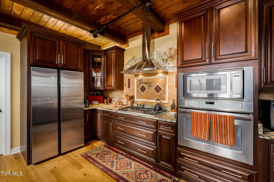 Photo #29: 710 Gordon Ridge Road