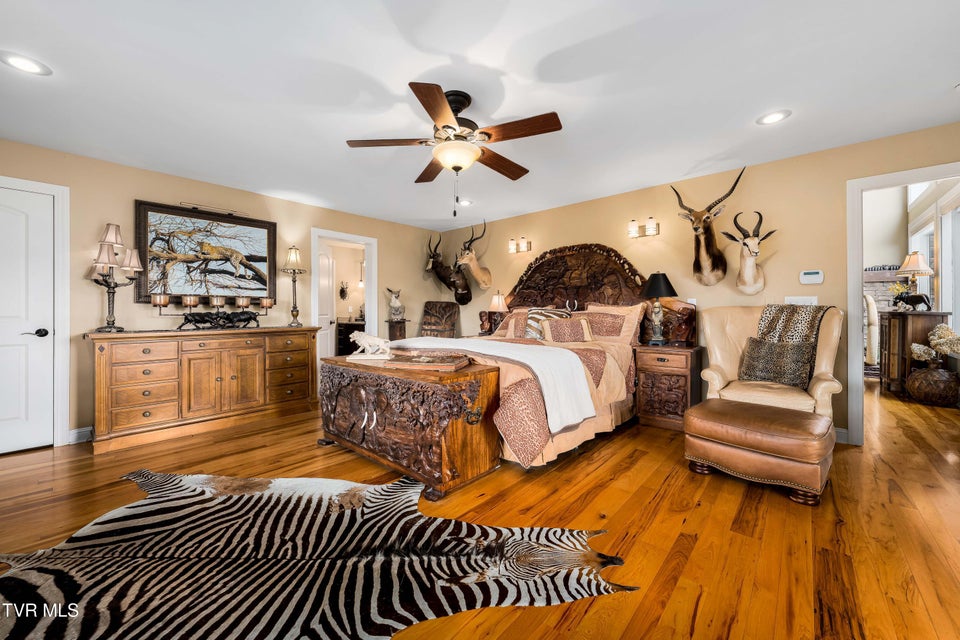 Photo #32: 710 Gordon Ridge Road