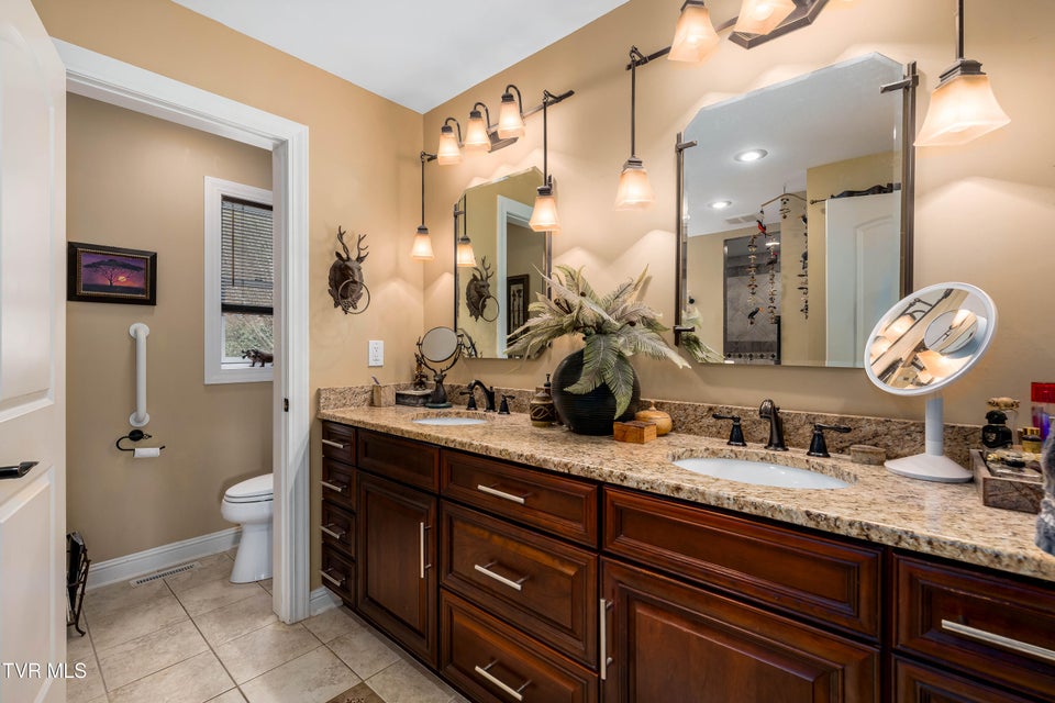 Photo #34: 710 Gordon Ridge Road