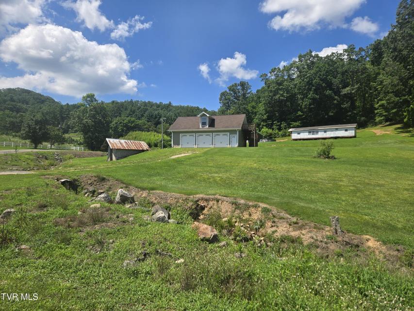 Photo #31: 00 B Johnson Road