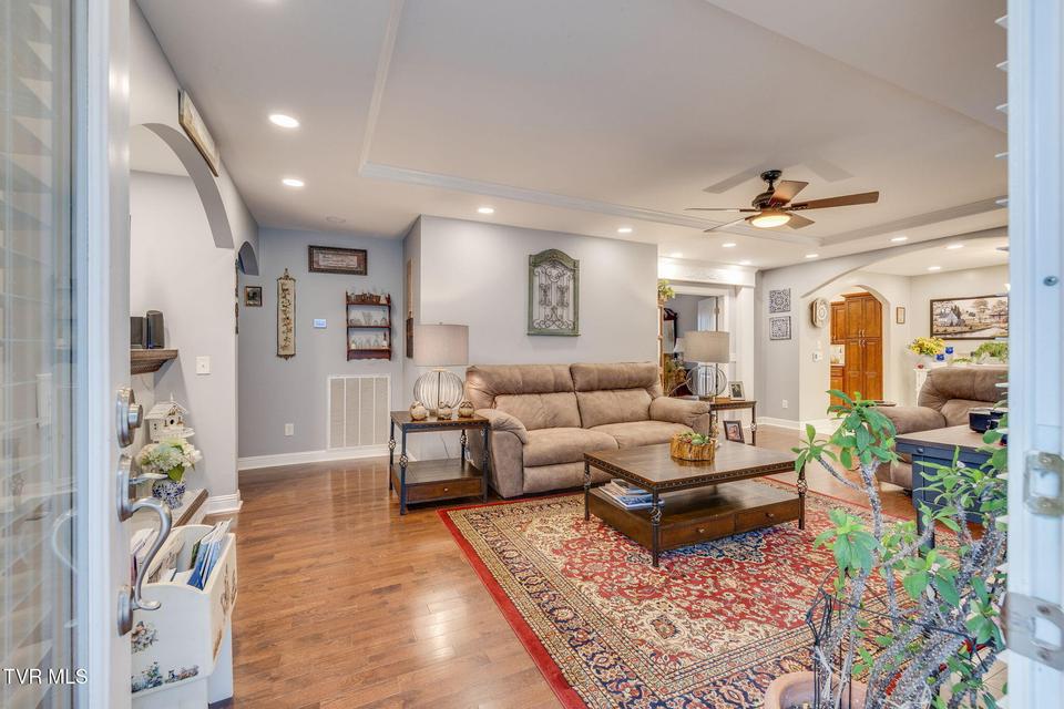 Photo #5: 191 Tennessee 143 