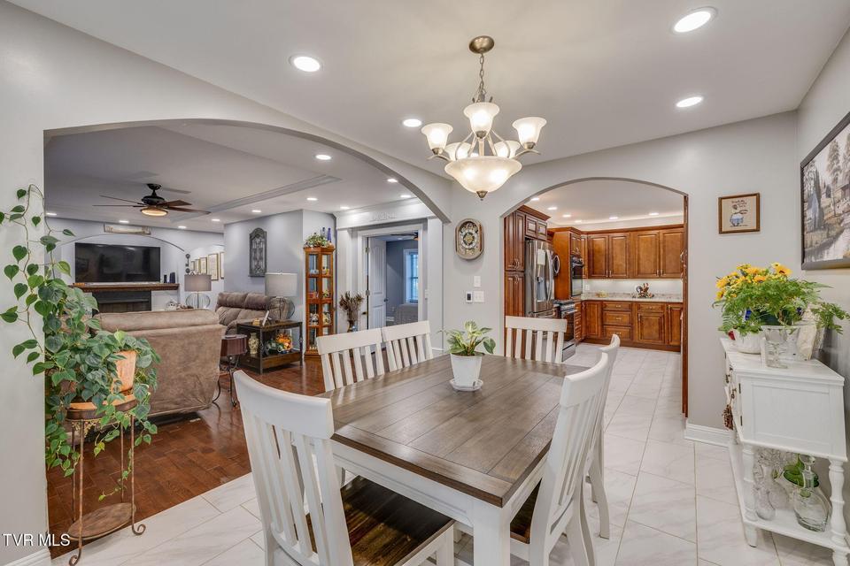 Photo #9: 191 Tennessee 143 