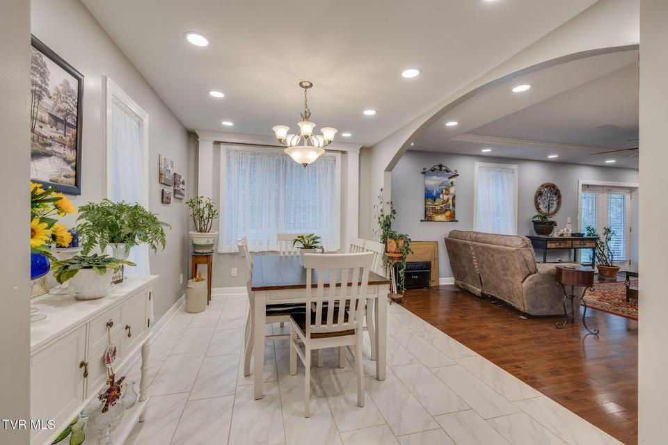 Photo #10: 191 Tennessee 143 