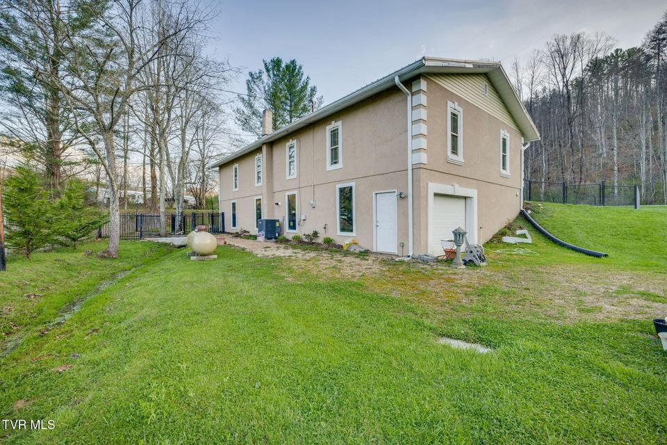 Photo #29: 191 Tennessee 143 