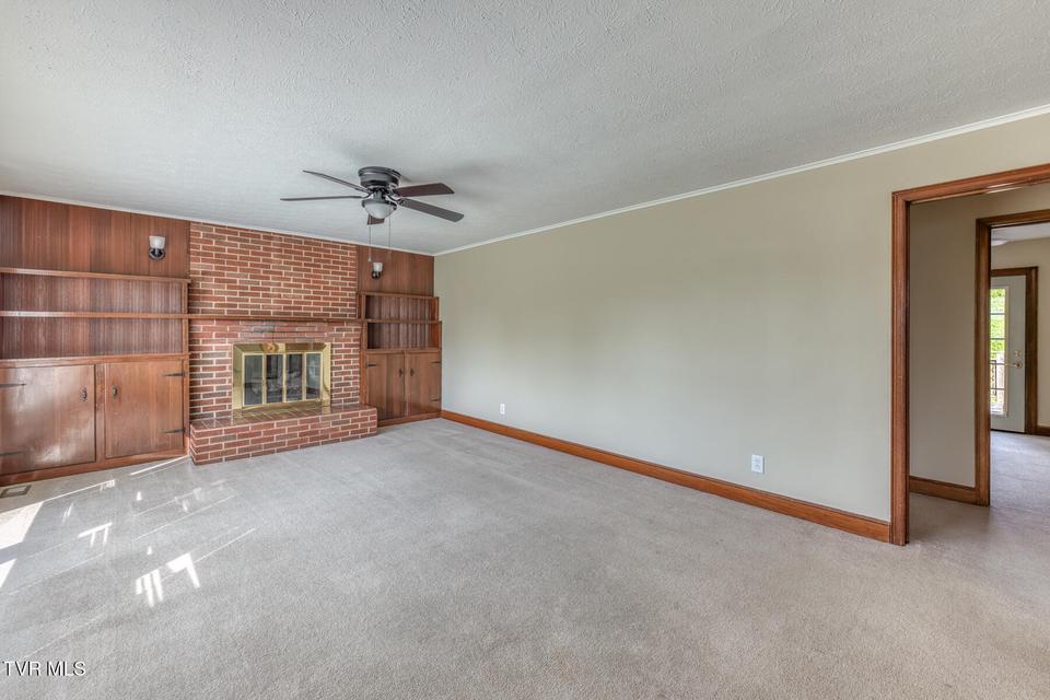 Photo #3: 1012 Lincoln Avenue