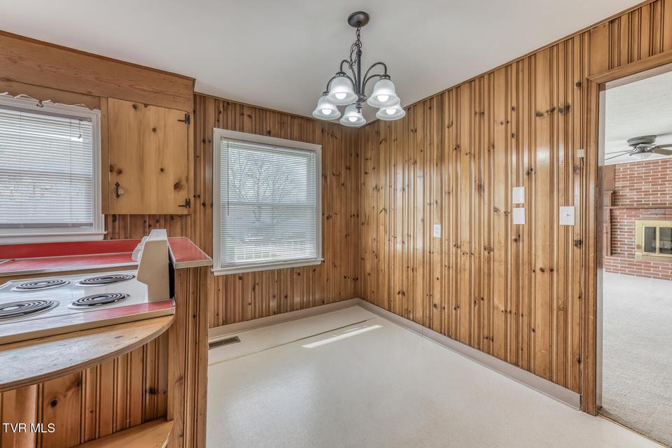 Photo #8: 1012 Lincoln Avenue