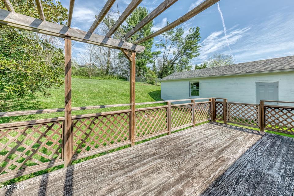 Photo #20: 1012 Lincoln Avenue