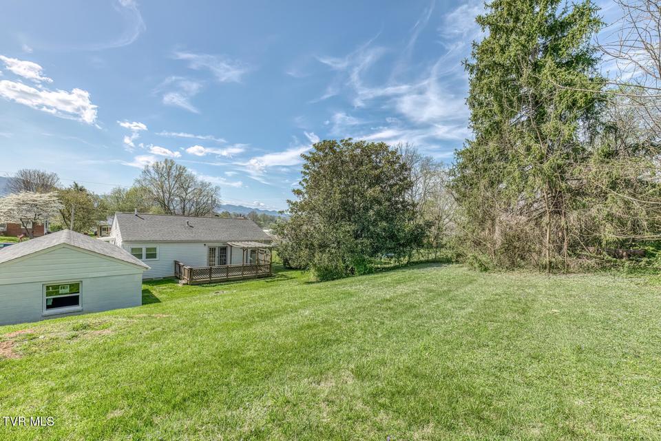 Photo #23: 1012 Lincoln Avenue