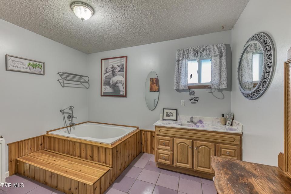 Photo #25: 1436 Charity Hill Road