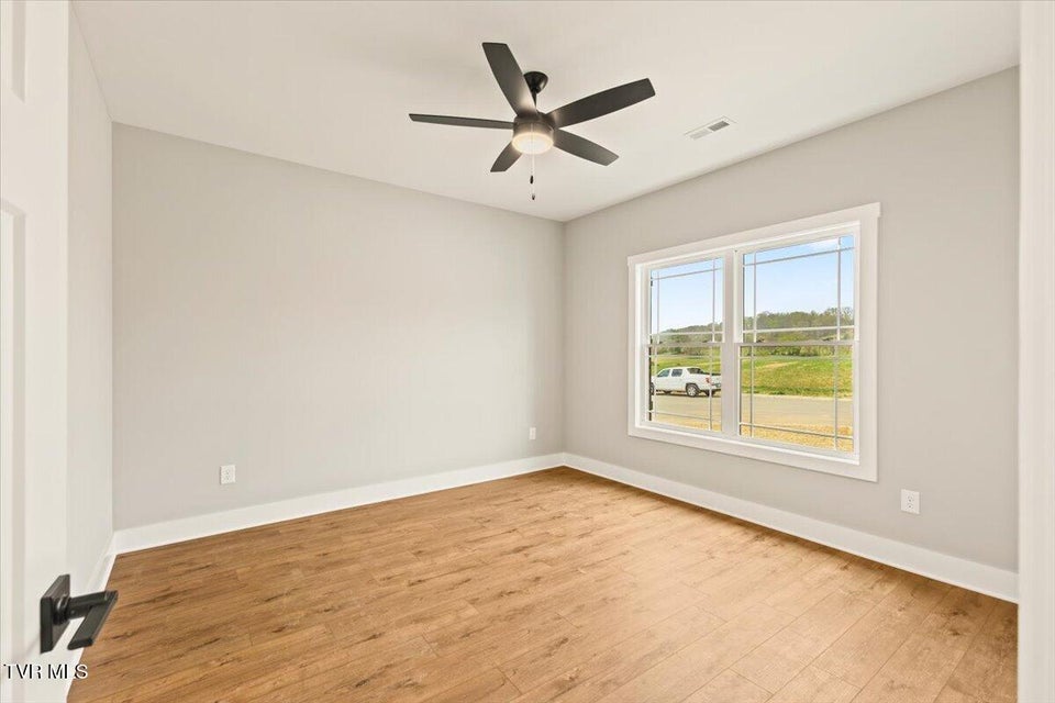 Photo #5: 785 Twilight Falls