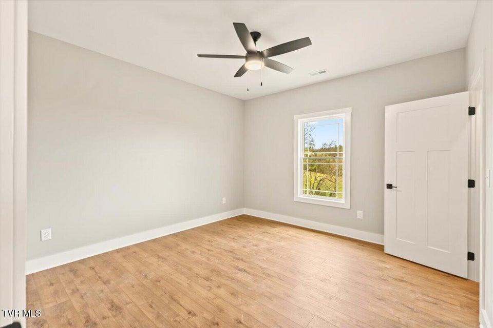 Photo #8: 785 Twilight Falls