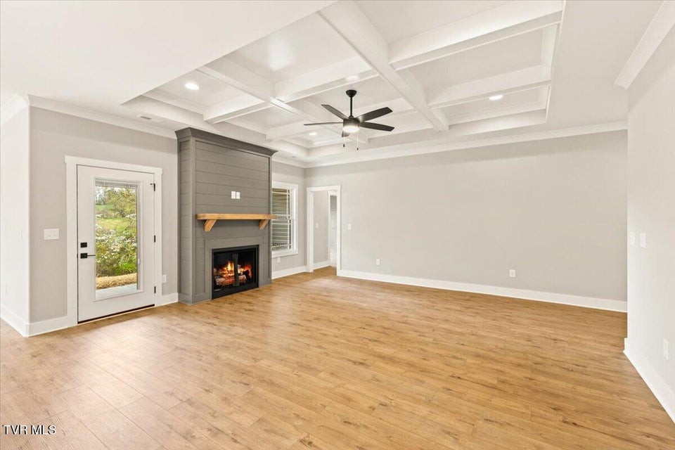 Photo #10: 785 Twilight Falls