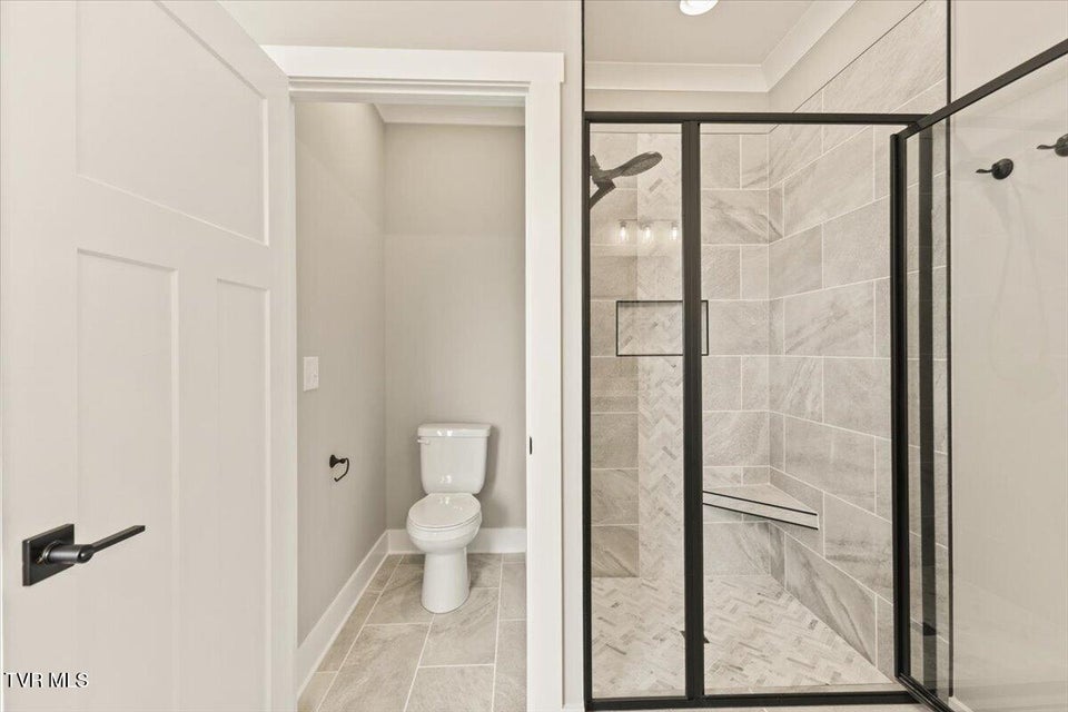 Photo #26: 785 Twilight Falls