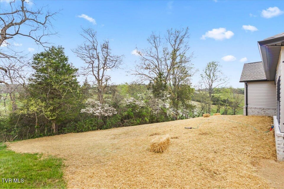 Photo #31: 785 Twilight Falls