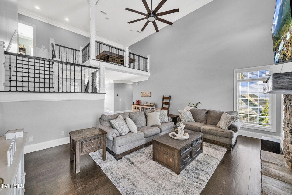 Photo #3: 301 Sunset Ridge Court