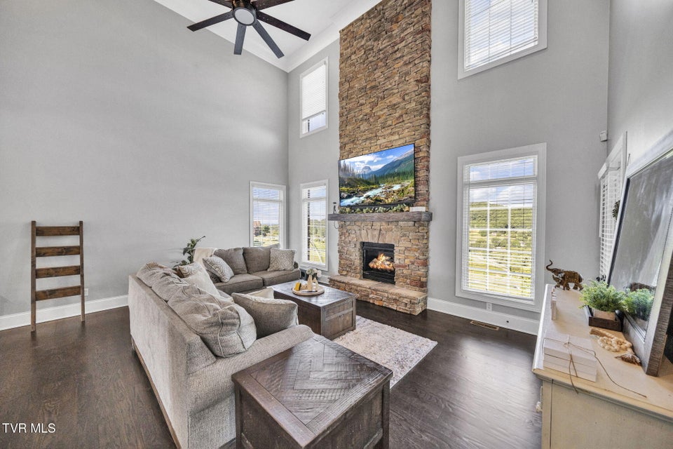 Photo #6: 301 Sunset Ridge Court