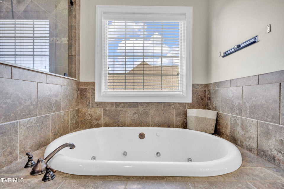 Photo #20: 301 Sunset Ridge Court