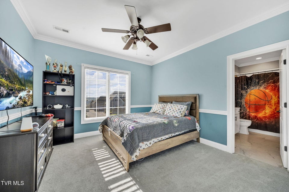 Photo #36: 301 Sunset Ridge Court