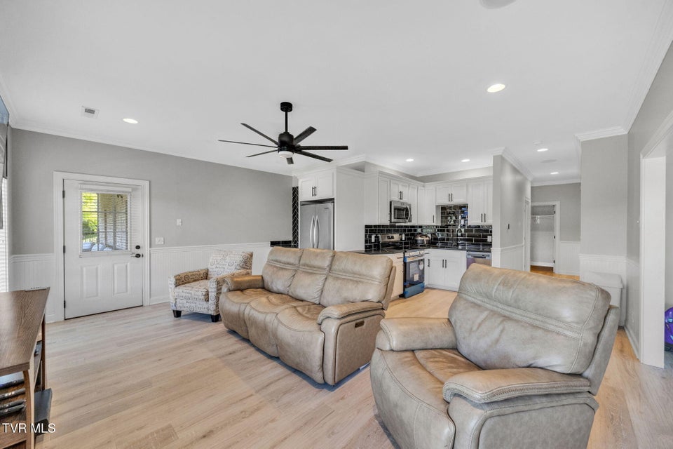 Photo #45: 301 Sunset Ridge Court