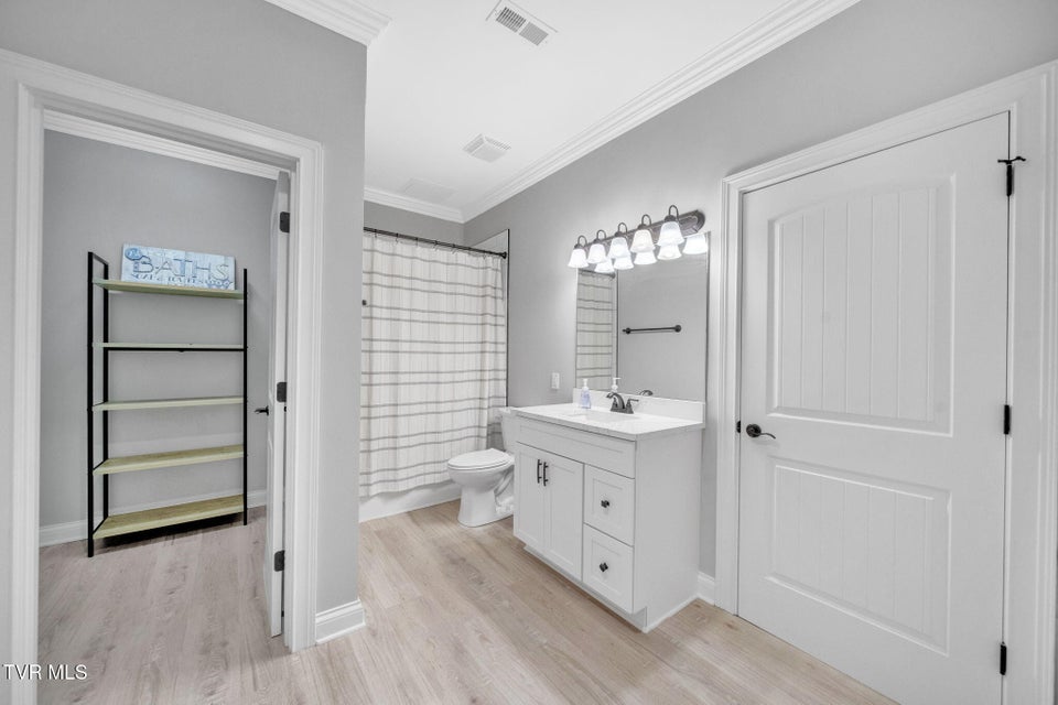 Photo #50: 301 Sunset Ridge Court