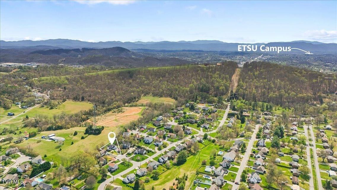 Photo #9: 3 Shelldrake Court