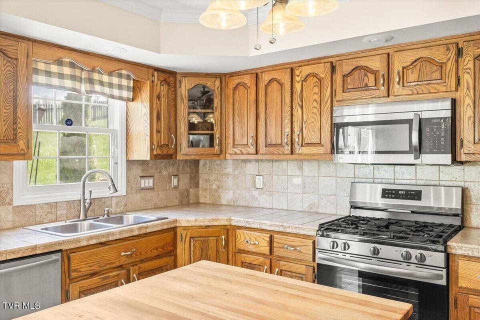 Photo #14: 3 Shelldrake Court