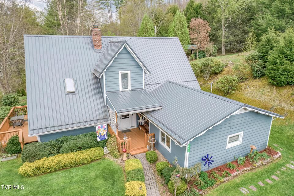 Photo #2: 261 Calvary Lane