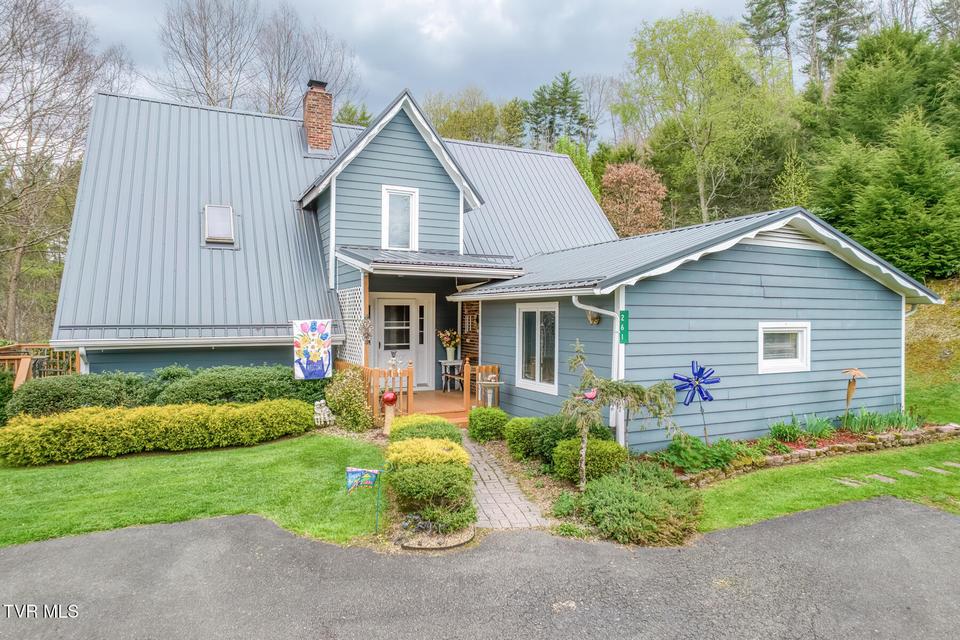 Photo #5: 261 Calvary Lane