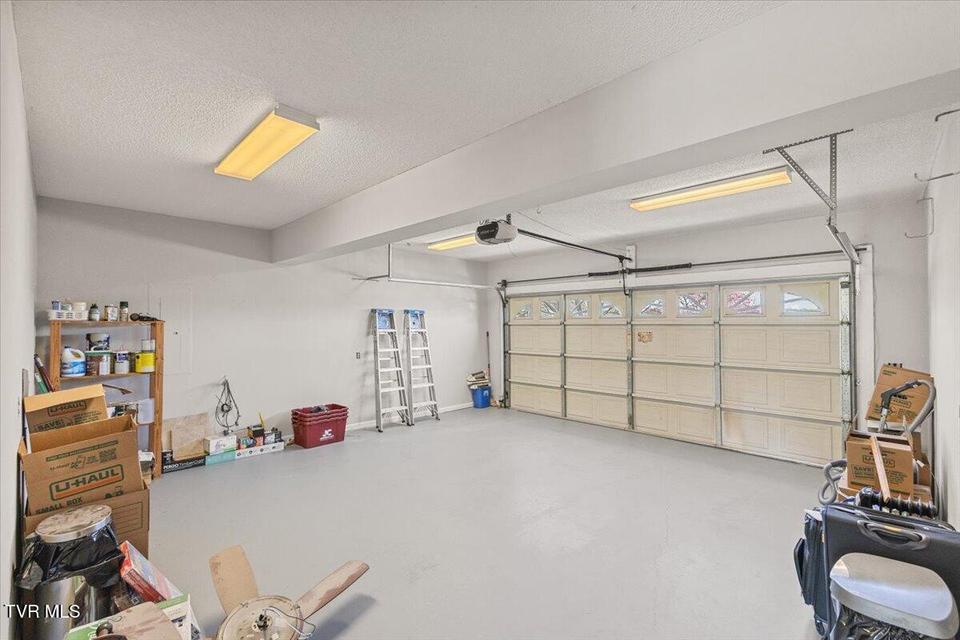 Photo #24: 3 Shelldrake Court