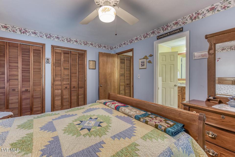 Photo #22: 261 Calvary Lane