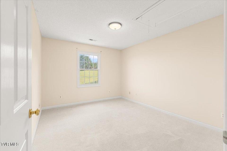 Photo #30: 3 Shelldrake Court