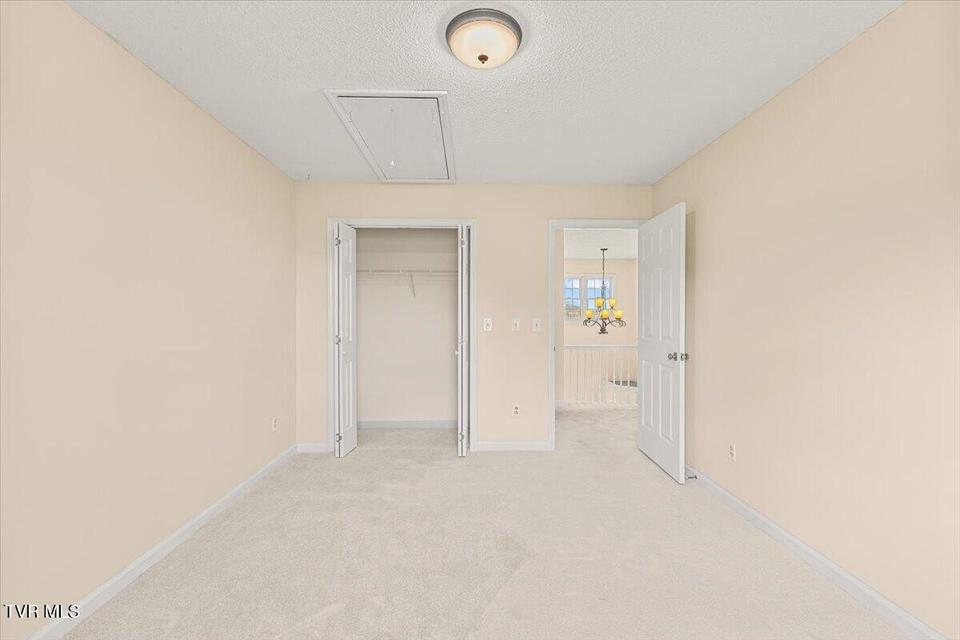 Photo #31: 3 Shelldrake Court