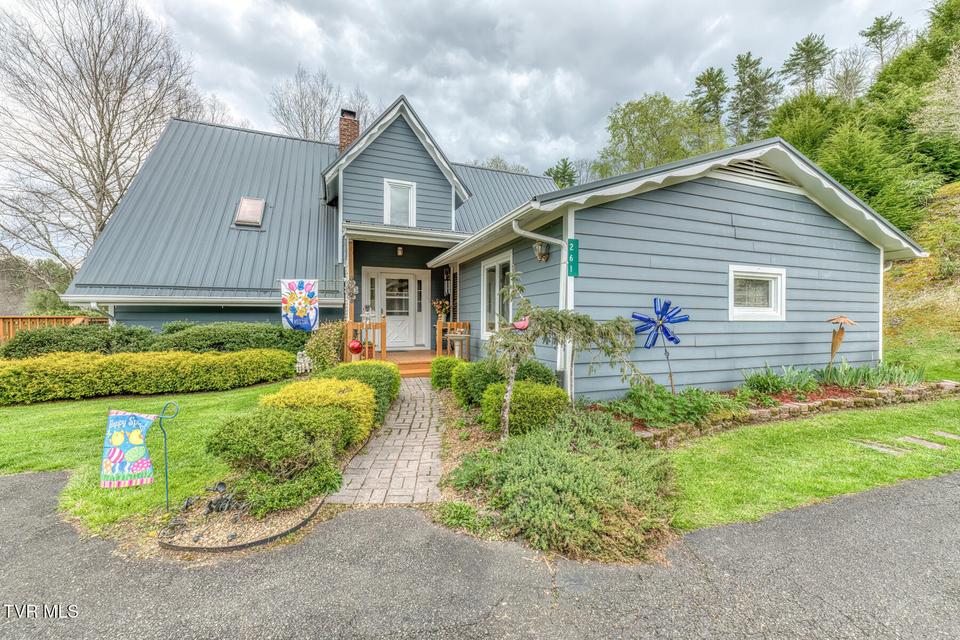 Photo #40: 261 Calvary Lane