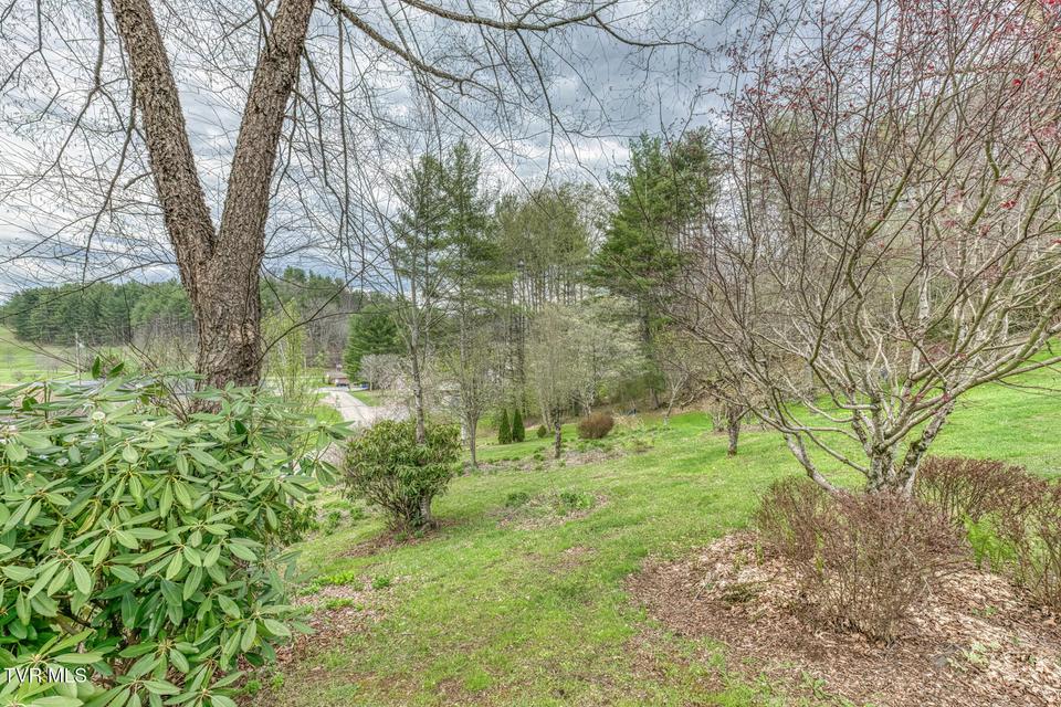 Photo #46: 261 Calvary Lane