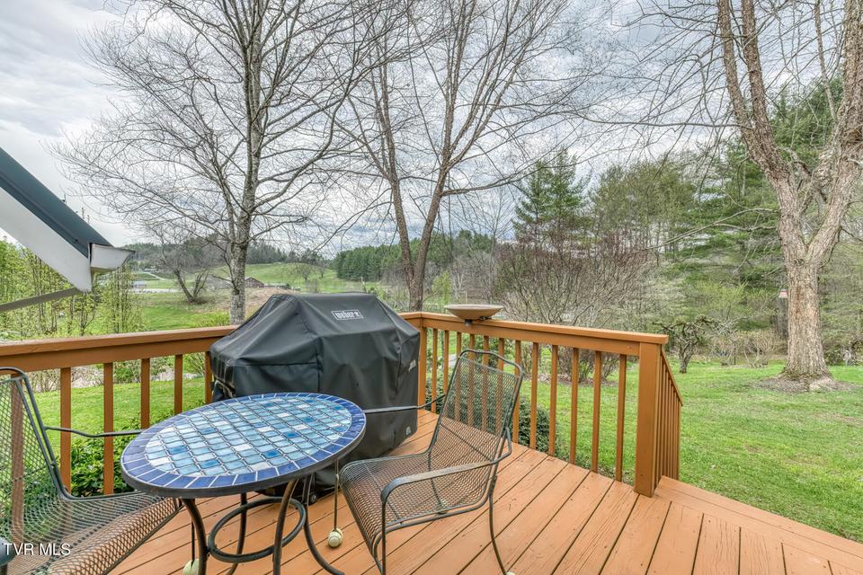 Photo #48: 261 Calvary Lane