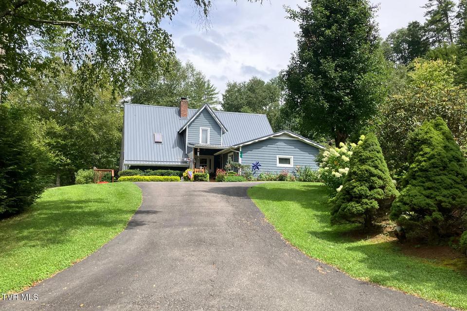 Photo #61: 261 Calvary Lane